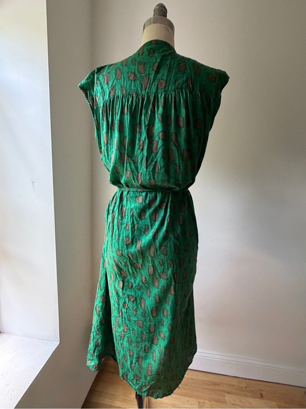 Green Printed Tie-Waist Midi Dress - Picture 3 of 7